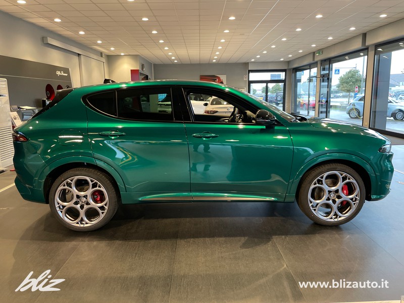 Alfa romeo Tonale Alfa romeo 1.5 hybrid tributo italiano 160c