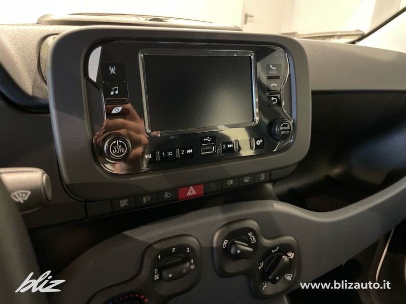 Fiat Panda Hybrid 1.0 70cv