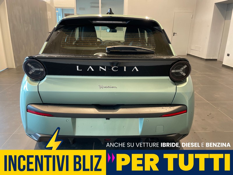 Lancia Ypsilon 1.2 mhev e-dct
