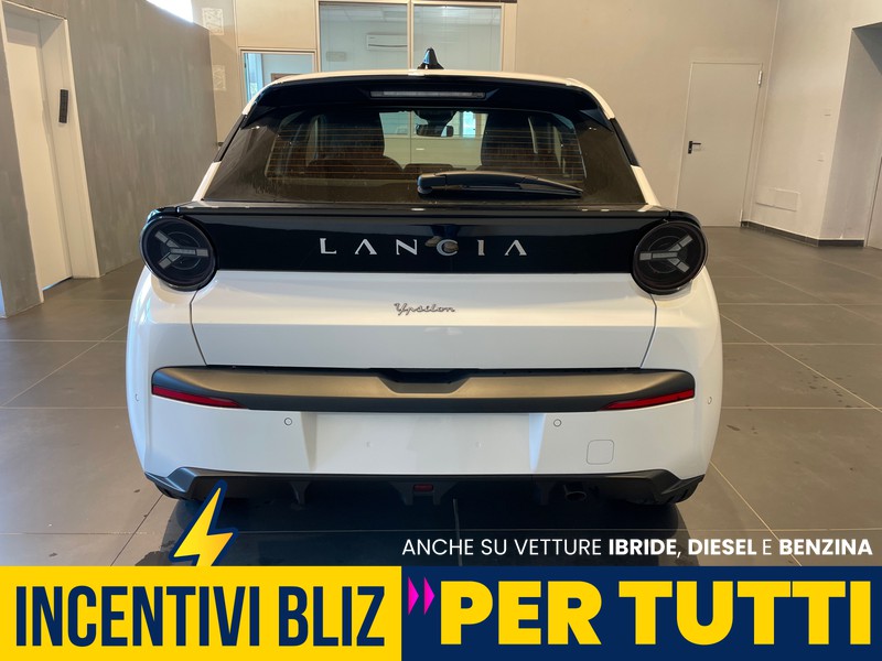 Lancia Ypsilon 1.2 mhev 110cv e-dct