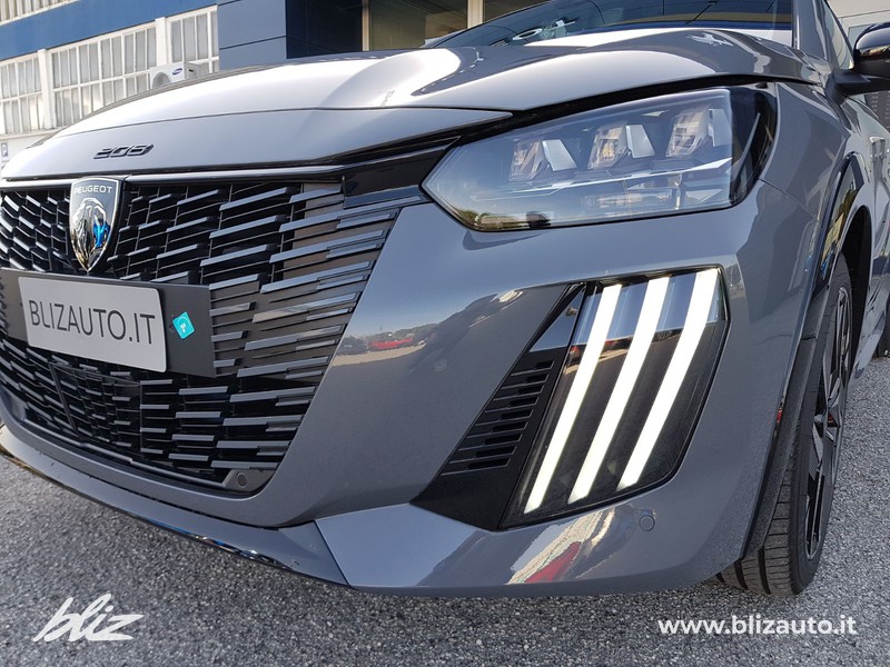 Peugeot 208 1.2 hybrid gt 110cv e-dcs 6
