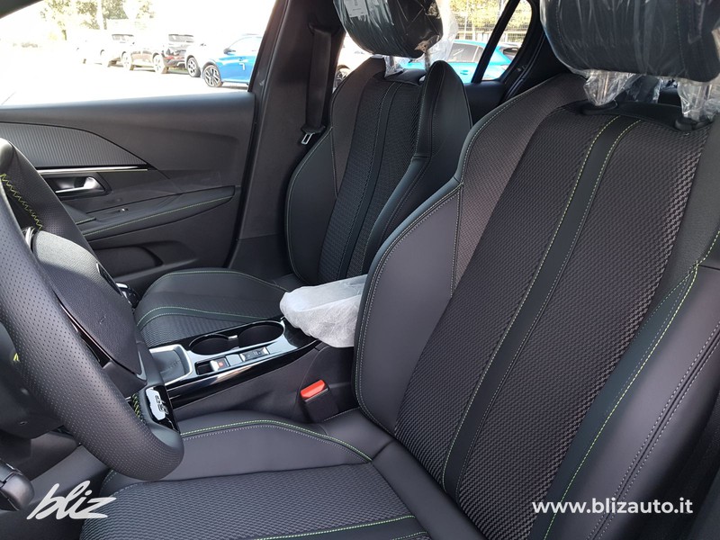 Peugeot 208 1.2 hybrid gt 110cv e-dcs 6