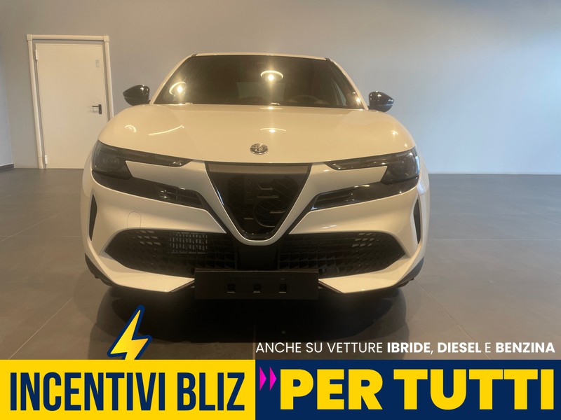 Alfa romeo Junior 1.2 ibrida speciale 145cv edct6