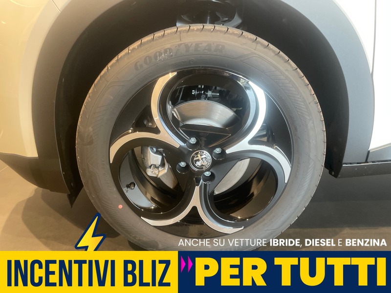 Alfa romeo Junior 1.2 ibrida speciale 145cv edct6
