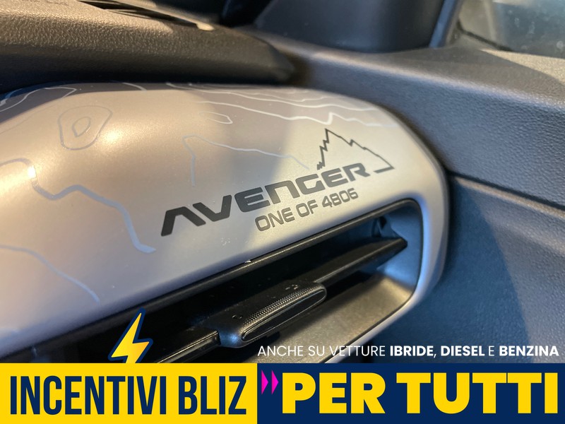 Jeep Avenger 1.2 turbo e-hybrid mhev the north face 4xe 145cv edct6