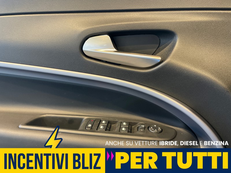 Jeep Avenger 1.2 turbo e-hybrid mhev the north face 4xe 145cv edct6