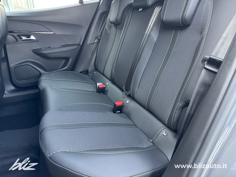 Peugeot 2008 1.2 hybrid gt 145cv e-dcs6