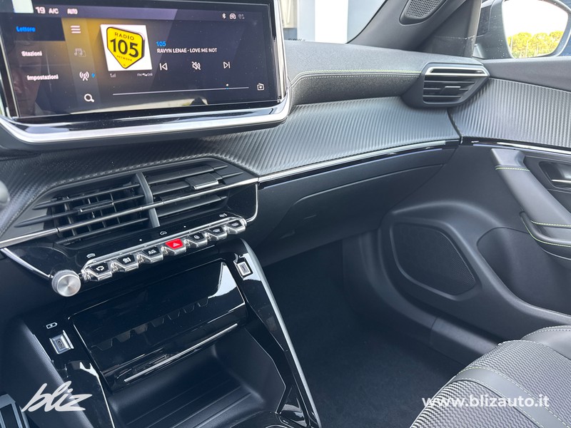 Peugeot 2008 1.2 hybrid gt 145cv e-dcs6