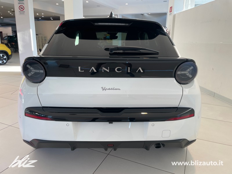 Lancia Ypsilon Nuova Ibrida Lx 1.2 100cv Ibrida