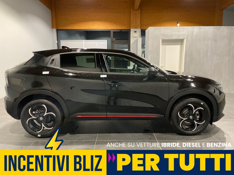 Alfa romeo Junior 1.2 ibrida speciale 145cv edct6