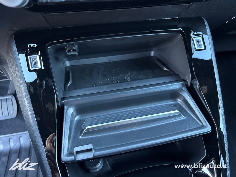 Peugeot 2008 1.2 hybrid allure 110cv e-dcs6