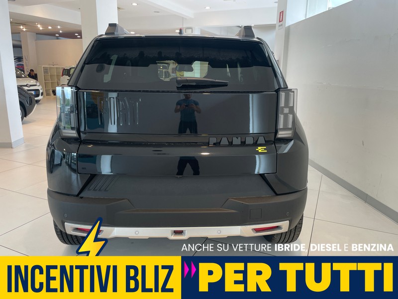 Fiat Grande Panda 1.2 hybrid la prima 110cv edct