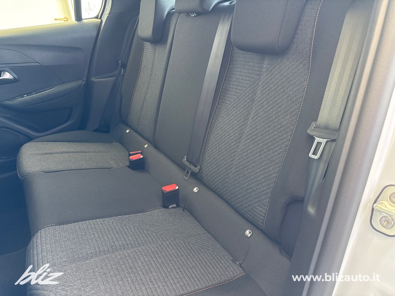 Peugeot 208 1.2 puretech style s&s 100cv