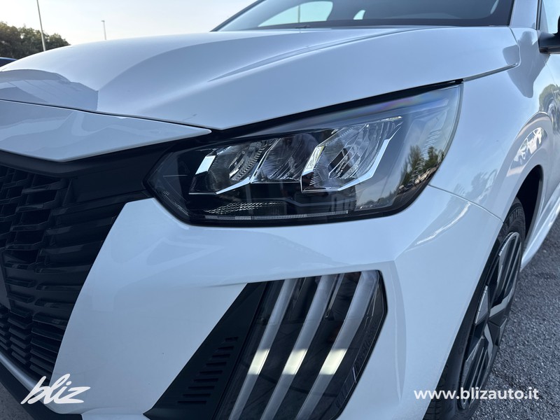 Peugeot 208 1.2 hybrid style 110cv e-dcs 6