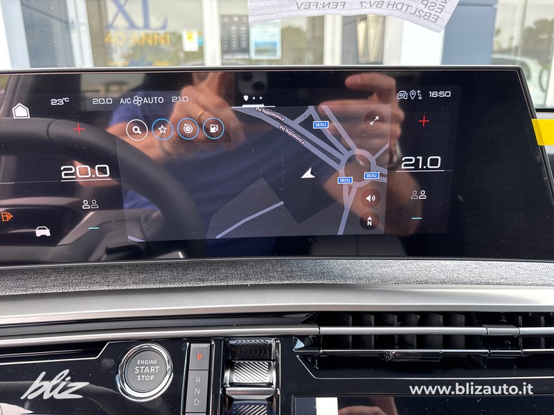 Peugeot 3008 1.2 hybrid allure business 145cv e-dcs6