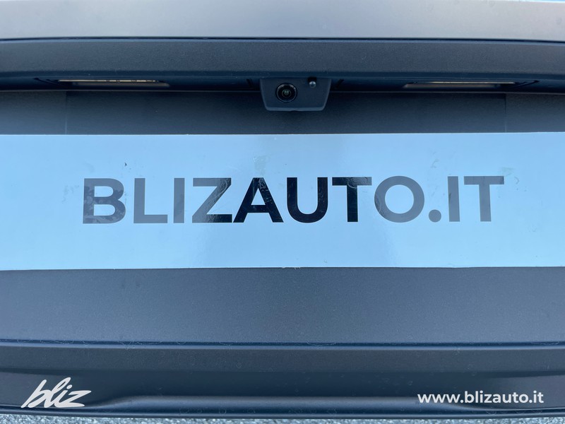 Peugeot 3008 1.2 hybrid gt 145cv e-dcs6