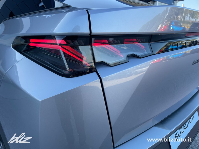 Peugeot 3008 1.2 hybrid gt 145cv e-dcs6