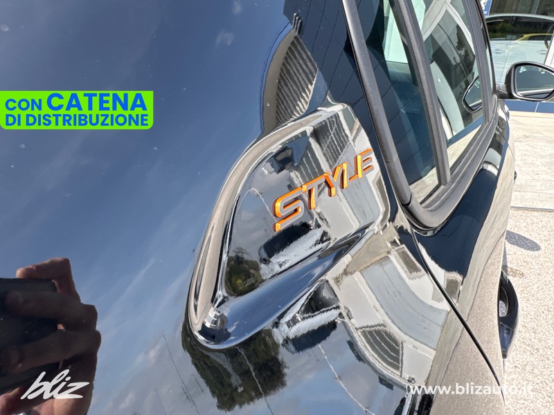Peugeot 208 1.2 hybrid style 110cv e-dcs 6