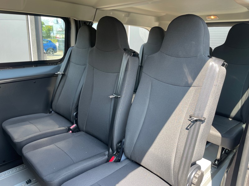 Citroen Jumpy 9 posti  2.0 BlueHdi 140cv EAT8