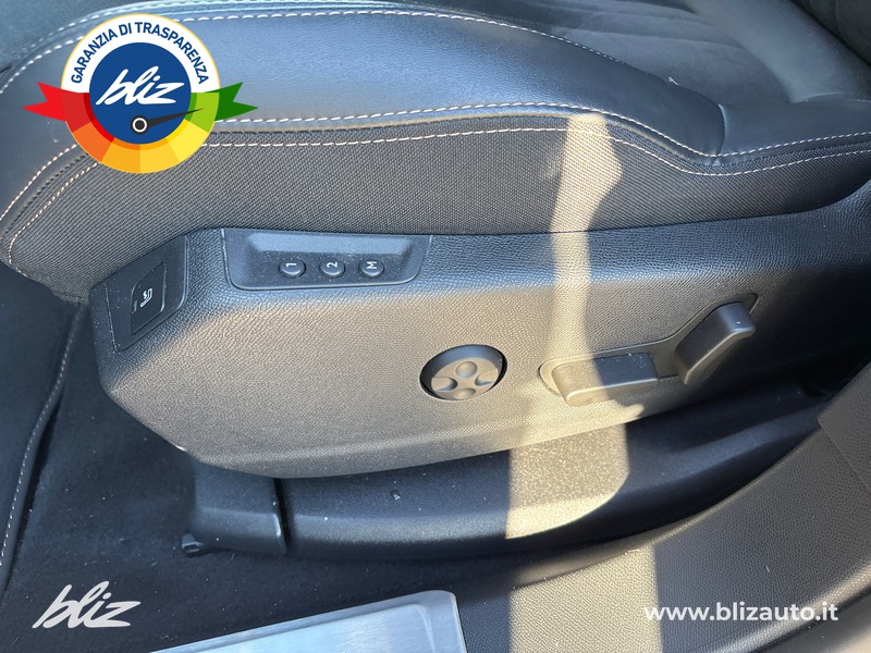 Peugeot 3008 1.6 hybrid phev gt pack 225cv e-eat8