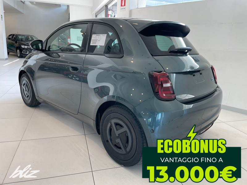 Fiat 500 500e 42 kwh giorgio armani
