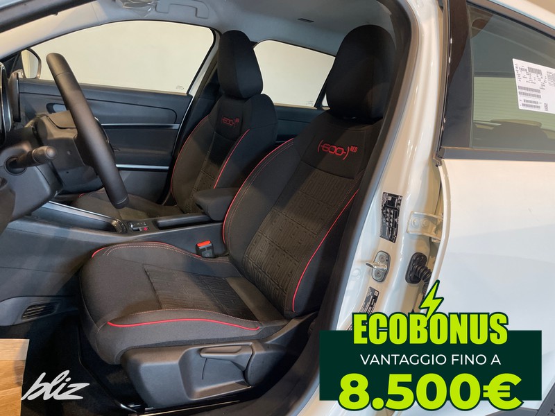 Fiat 600 54kwh red