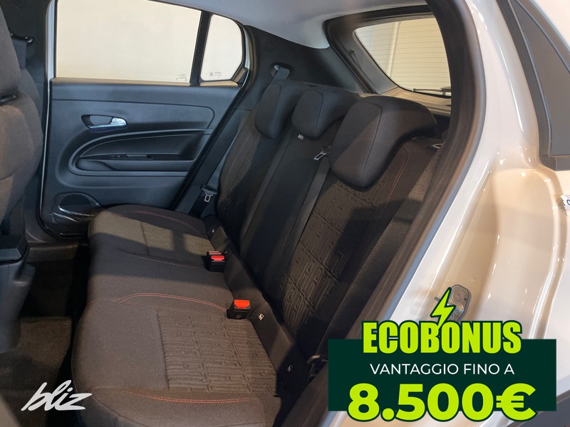 Fiat 600 54kwh red