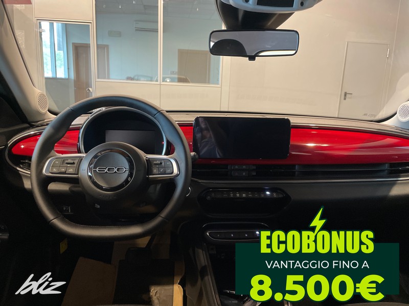 Fiat 600 54kwh red