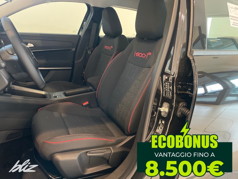 Fiat 600 54kwh red