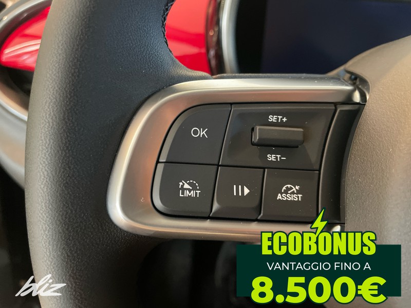 Fiat 600 54kwh red