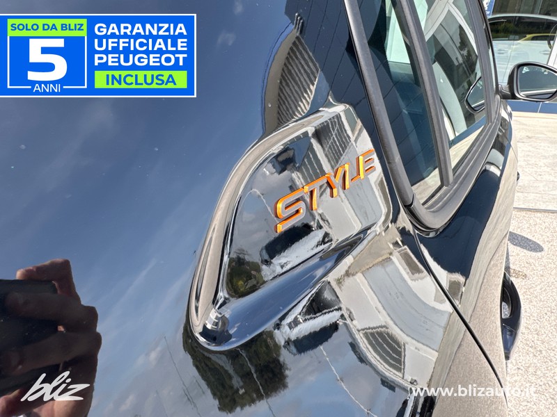 Peugeot 208 1.2 hybrid style 110cv e-dcs 6