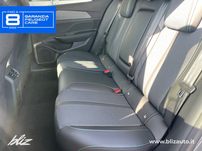 Peugeot 408 1.2 hybrid allure 145cv e-dsc6