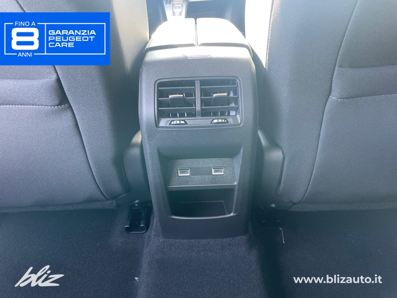 Peugeot 408 1.2 hybrid allure 145cv e-dsc6