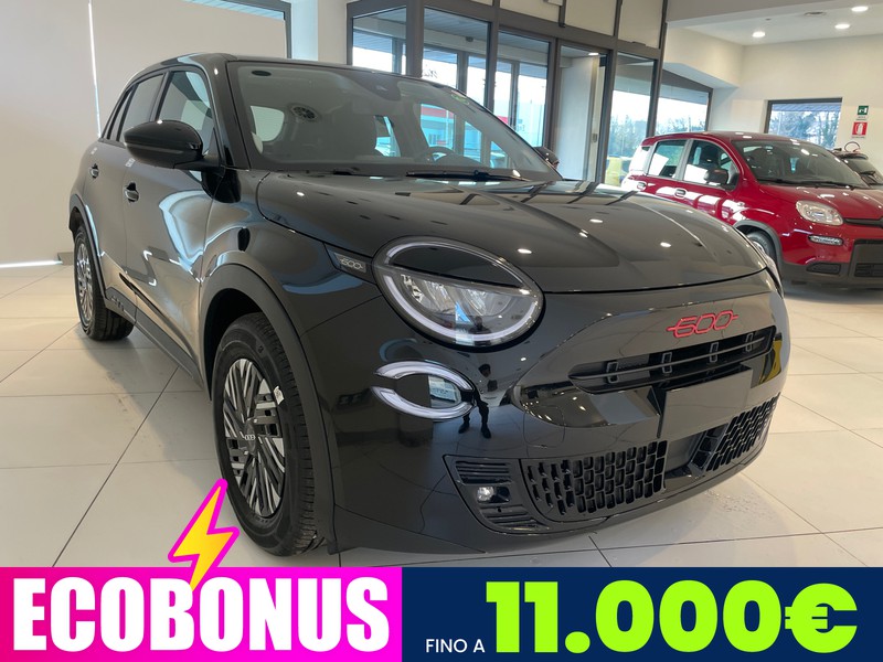 Fiat 600 54kwh red