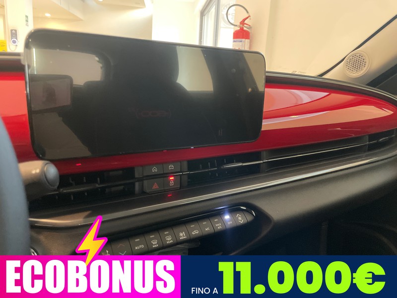 Fiat 600 54kwh red