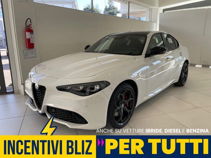 Alfa romeo Giulia 2.2 t tributo italiano q4 210cv auto
