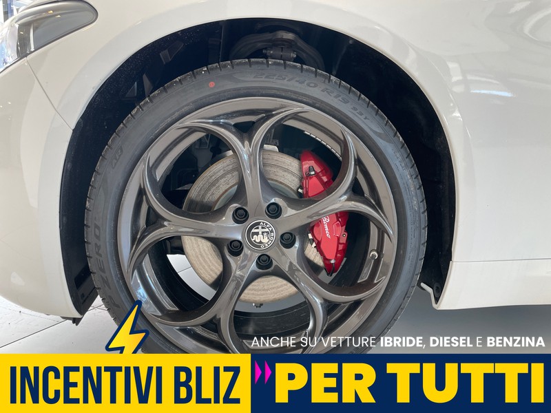Alfa romeo Giulia 2.2 t tributo italiano q4 210cv auto