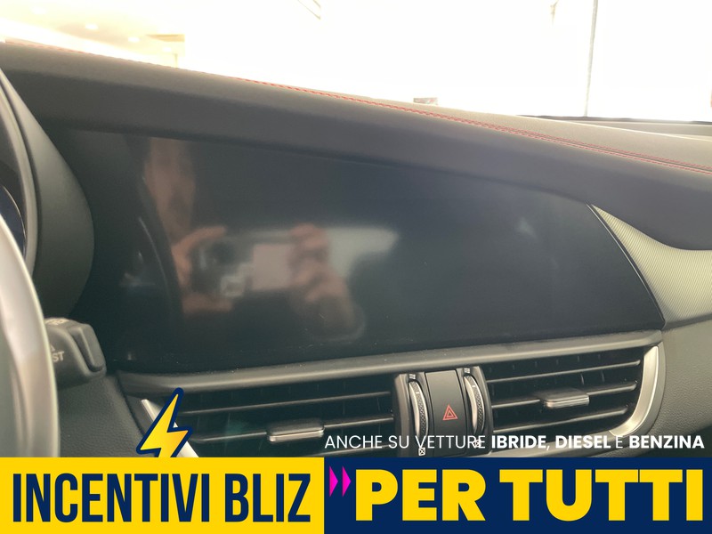 Alfa romeo Giulia 2.2 t tributo italiano q4 210cv auto