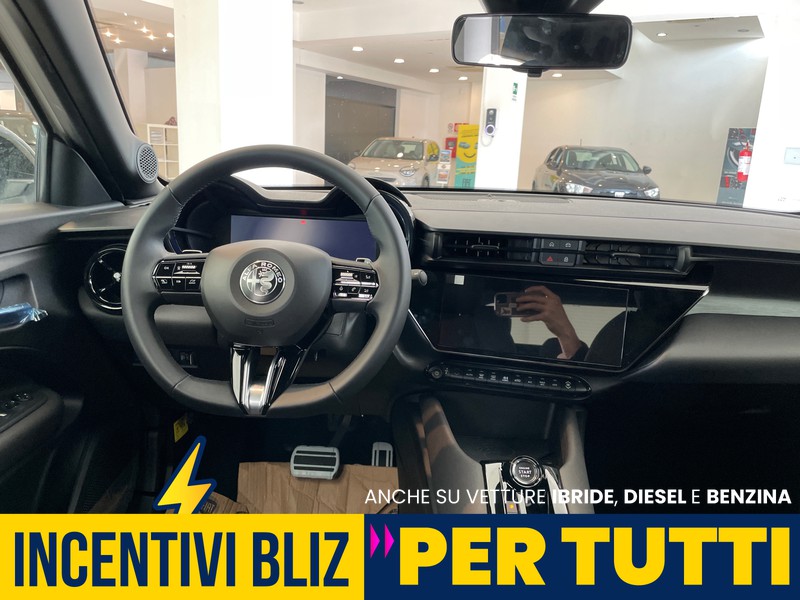 Alfa romeo Junior 1.2 ibrida 145cv edct6