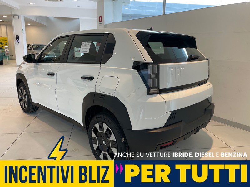 Fiat Grande Panda ICON 1.2 Hybrid 100CV