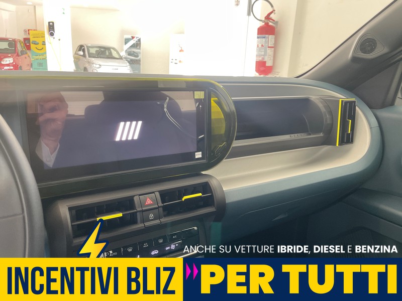 Fiat Grande Panda ICON 1.2 Hybrid 100CV