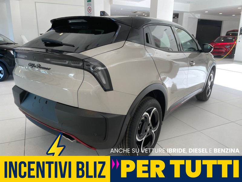 Alfa romeo Junior 1.2 ibrida speciale 145cv edct6