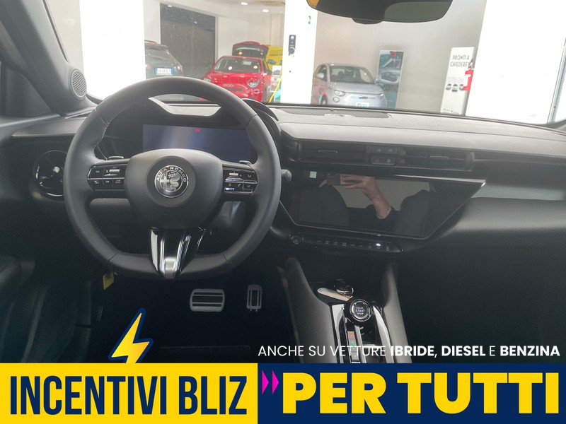 Alfa romeo Junior 1.2 ibrida speciale 145cv edct6