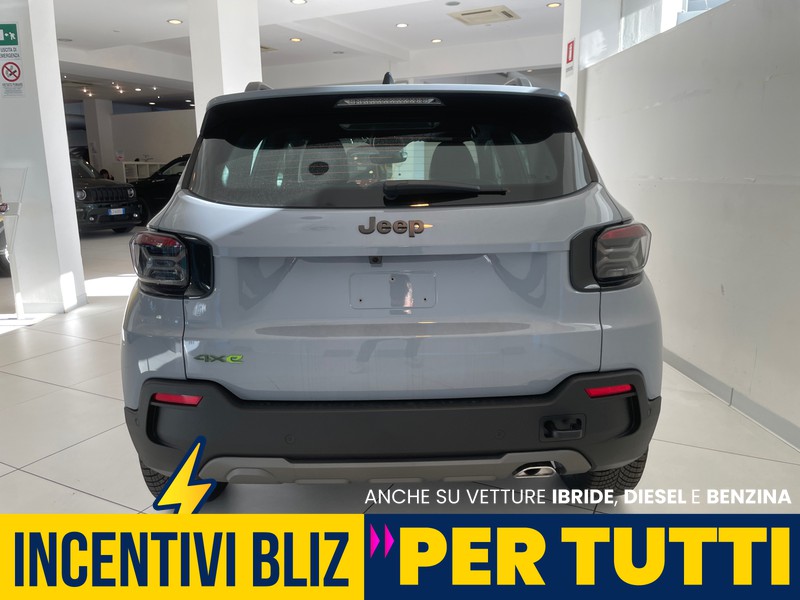 Jeep Avenger 1.2 turbo e-hybrid mhev upland 4xe 145cv edct6