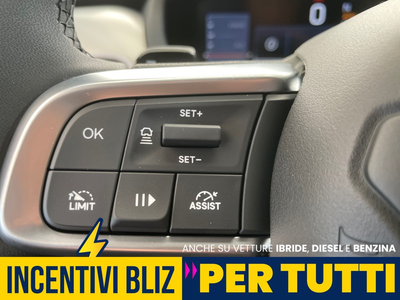 Jeep Avenger 1.2 turbo e-hybrid mhev upland 4xe 145cv edct6