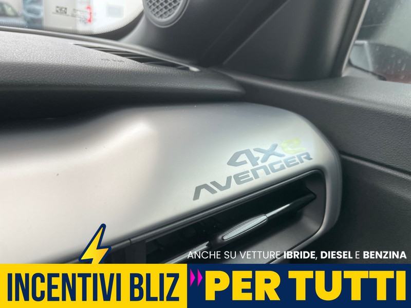 Jeep Avenger 1.2 turbo e-hybrid mhev overland 4xe 145cv edct6