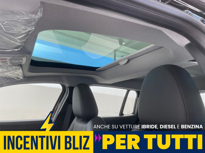 Jeep Avenger E-Hybrid Tech& Sky 1.2 110cv Dct Mhev