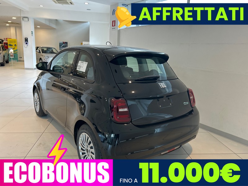 Fiat 500 500e 42 kwh entry pack tech
