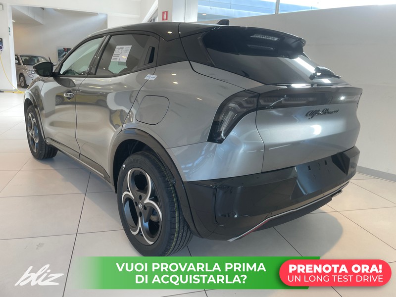 Alfa romeo Junior 1.2 ibrida milano cortina 2026 145cv edct6