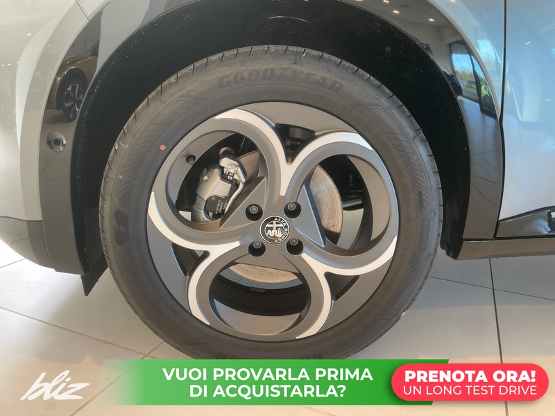 Alfa romeo Junior 1.2 ibrida milano cortina 2026 145cv edct6